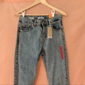 Acid Wash Slim Mom Jeans